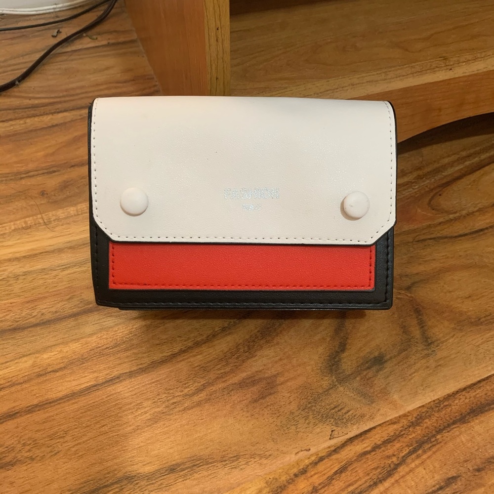 Crossbody bag